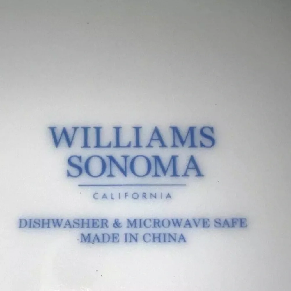 WILLIAMS-SONOMA Floral Meadow Bunny Rabbits  Easter Round Soup Bowl 9